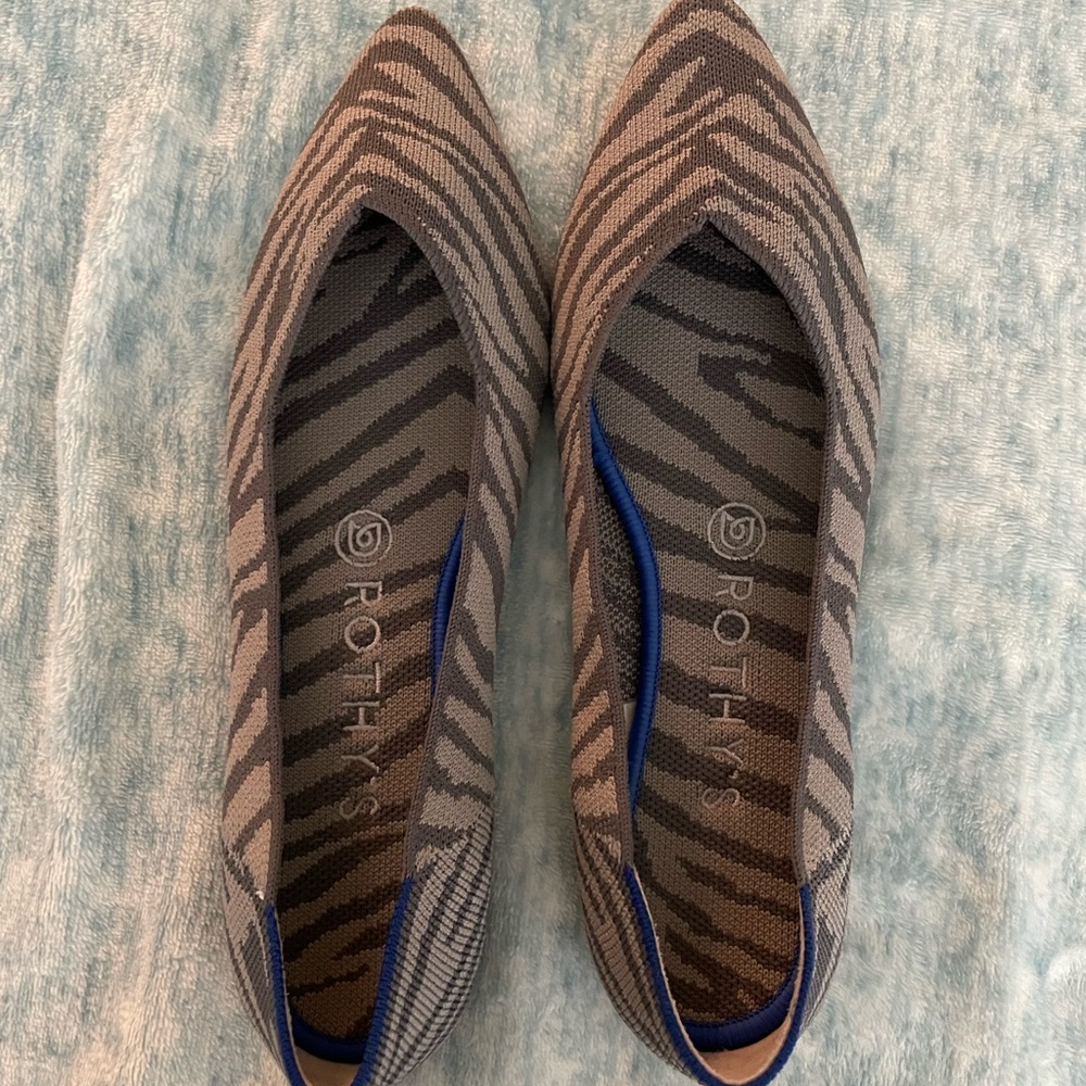 Rothy’s Grey Zebra point flats *retired print